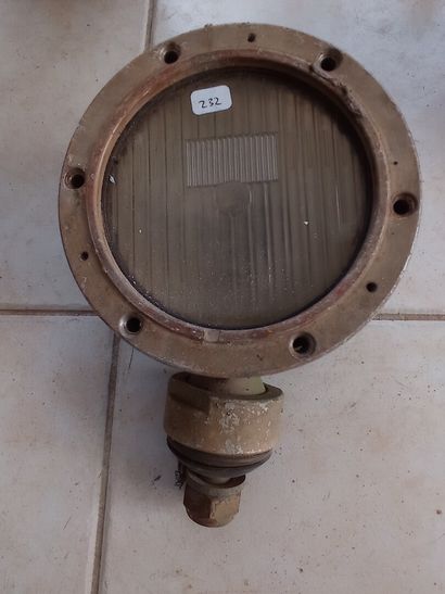 Tank light, with support.