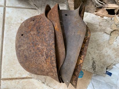 Set of 4 helmet shells. In the state