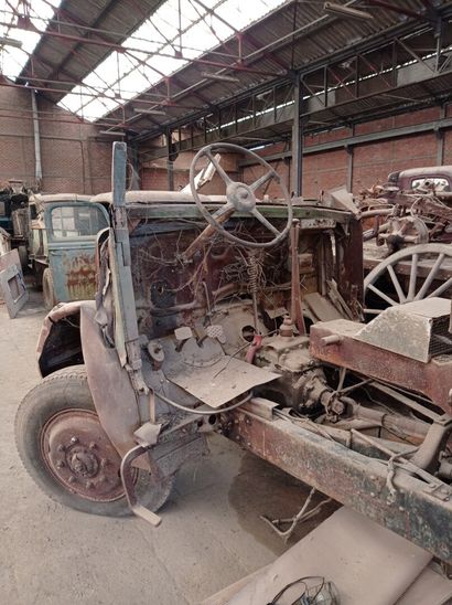Remaining KHD (Klöckner-Humboldt-Deutz) flatbed...