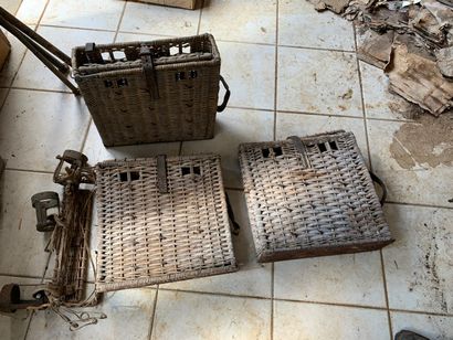 Set of 3 empty wicker baskets.