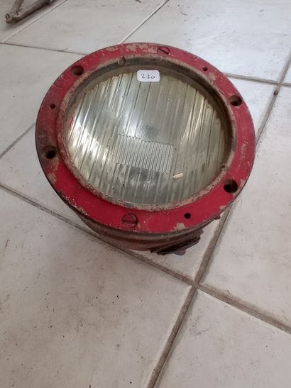 Tank light, with support.