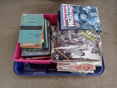 Lot de livres, revues, manuels et divers...