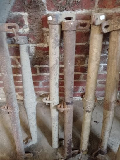 Pair of small drawbars.