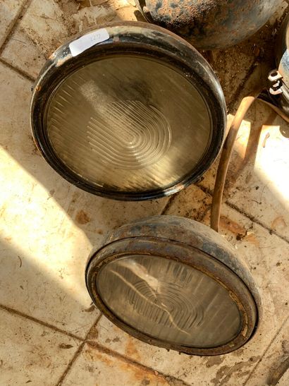 Pair of Bosch headlights. Ø of the glasses...