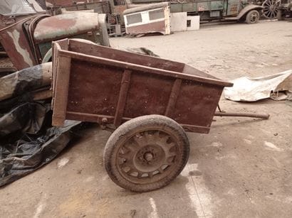 French Infantry trailer model 37, mounted...