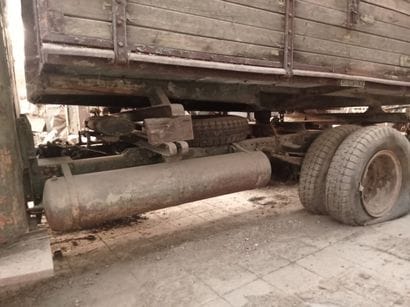 Henschel tipper truck, 4 x 2, 6 cylinder...