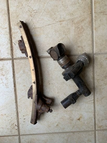 Lot: optics, artillery rack.