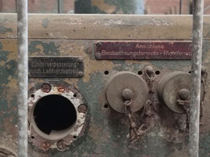 Firing computer for anti-aircraft battery,...