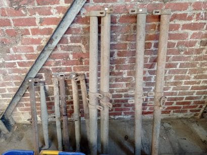 Pair of drawbars.