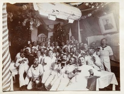 German officer of the German corvette NIOBE

VOYAGE...