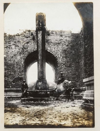 German officer

TRIP TO CHINA, 1906

Black...