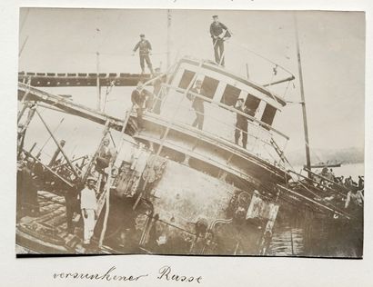 German officer of the German corvette NIOBE

VOYAGE...