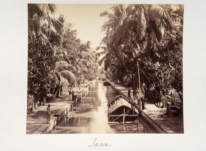 Young Dutch traveller

EXPEDITION AND STAY,...