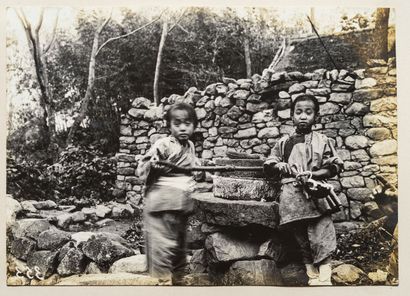 German officer

TRIP TO CHINA, 1906

Black...