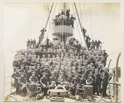 German officer of the German corvette NIOBE

VOYAGE...