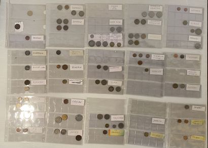Set of three binders of coins