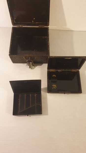 Set of three wooden boxes in the taste of...