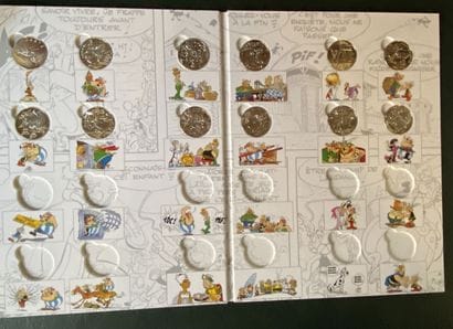 Three booklets - Monnaie de Paris 

- 12...