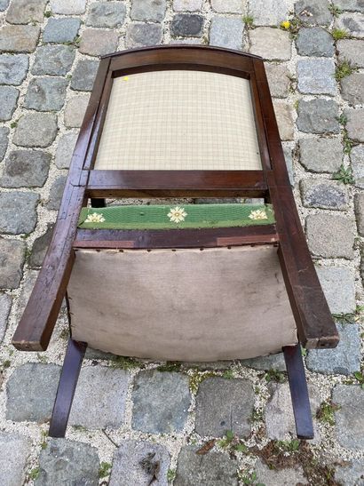 Fauteuil en acajou et placage d'acajou, époque...