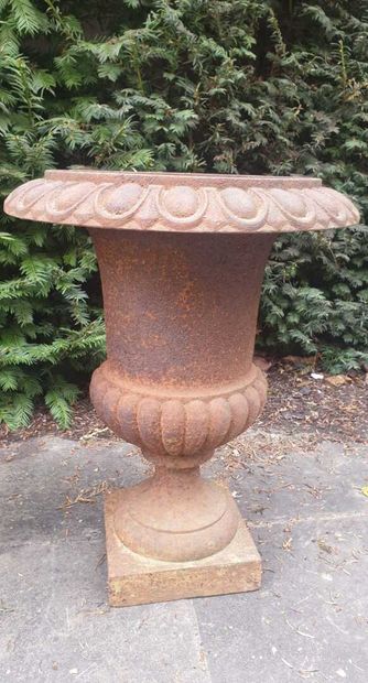 
Pair of Medici vases in cast iron, 19th...