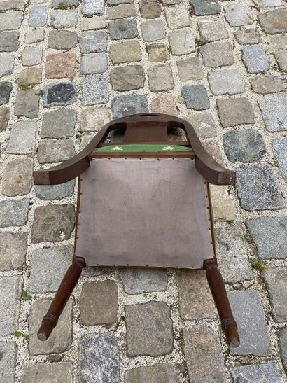 Paire de chaises en acajou et placage d'acajou,...