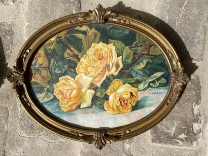 L. RAVERAT

Bouquets de roses formant pendant....