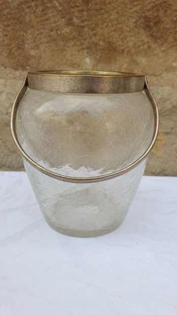 HANDKERCHIEF of glassware including footed...