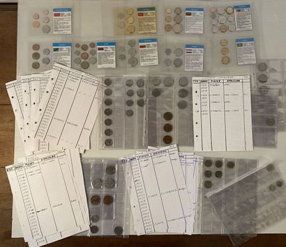 Set of three binders of coins