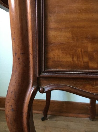 Table travailleuse en acajou et placage d'acajou,...