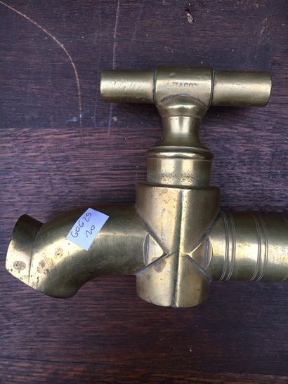 Pair of gilt bronze taps, 19th century

Marked...