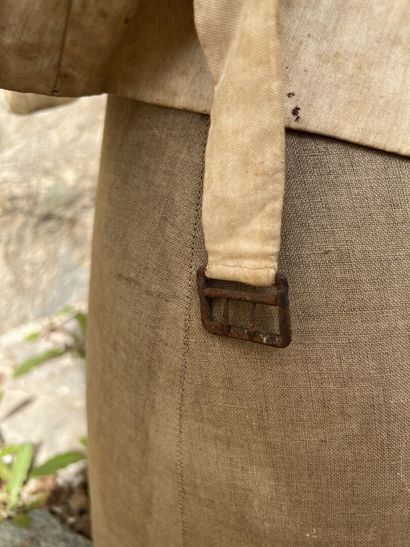 Gilet d'enfant, XVIIIème siècle 



Acci...
