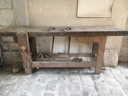 Workbench in beech, 20th century

Opening...