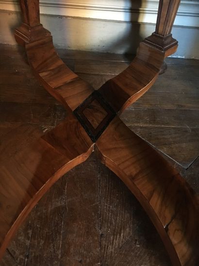 Bureau Mazarin en placage de bois fruitier,...