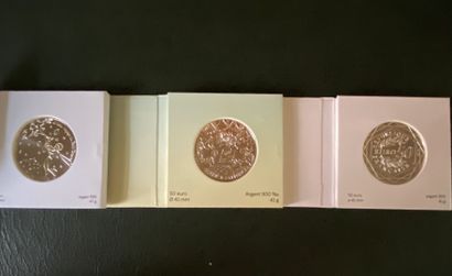 Silver coins - Monnaie de Paris

Lot of five...