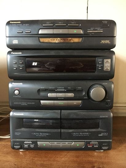 
Chaîne Hi-Fi




H. 34 cm




