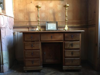 Bureau en bois fruitier, XVIIIème siècle

Ouvrant...