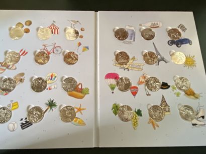 Three booklets - Monnaie de Paris 

- 12...