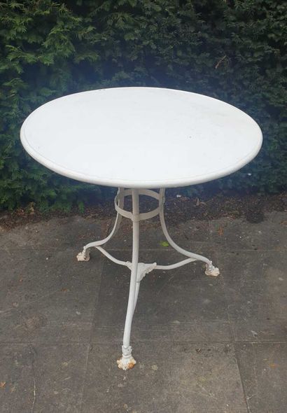 Garden table XIXth century

Marked 