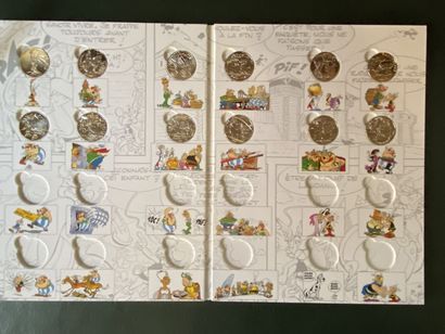 Three booklets - Monnaie de Paris 

- 12...