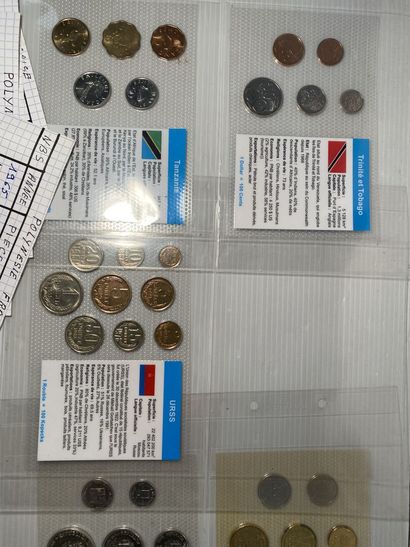 Set of three binders of coins