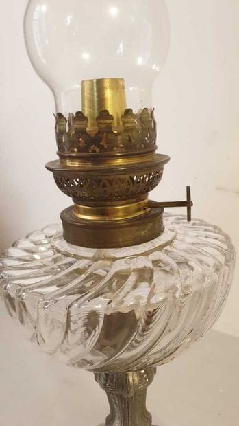 Oil lamp 

H. 55 cm