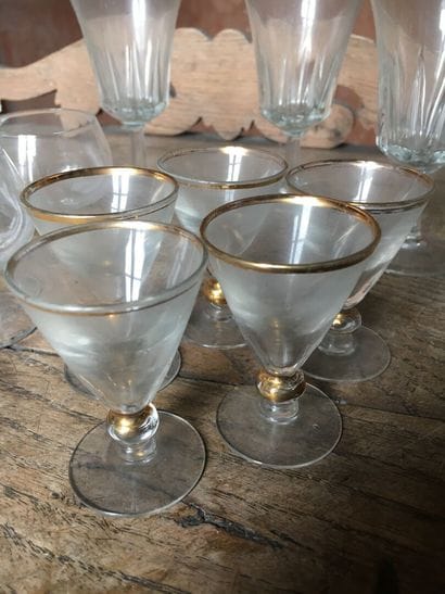 Lot of various glassware