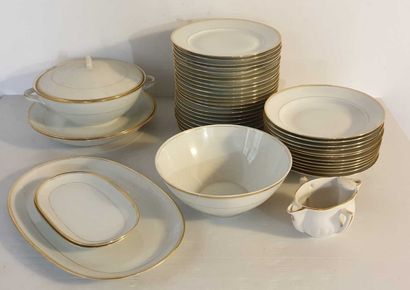 SOLOGNE, circa 1950

Porcelain banche net...