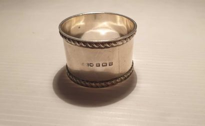Lot of five silver goblets.

Three silver...