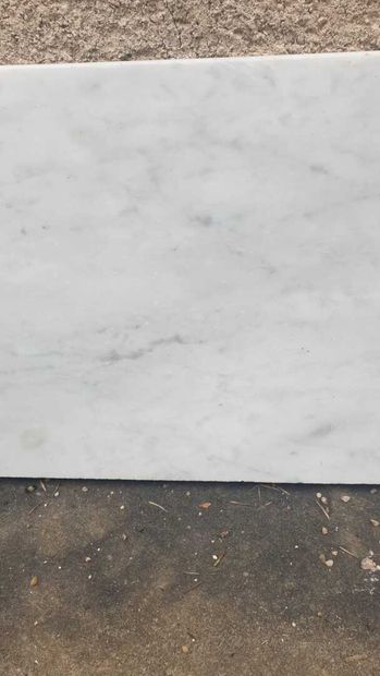 White marble radiator

H.125, W.22, D.2 ...
