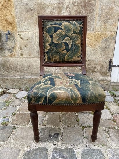 Chaise en acajou d'époque Empire 	

H. 90,...