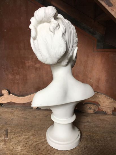 After HOUDON

Bust of Sabine Houdon in cookie...