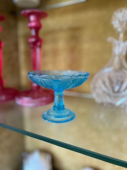 Small lot of glassware, 19th and 20th century

Including...