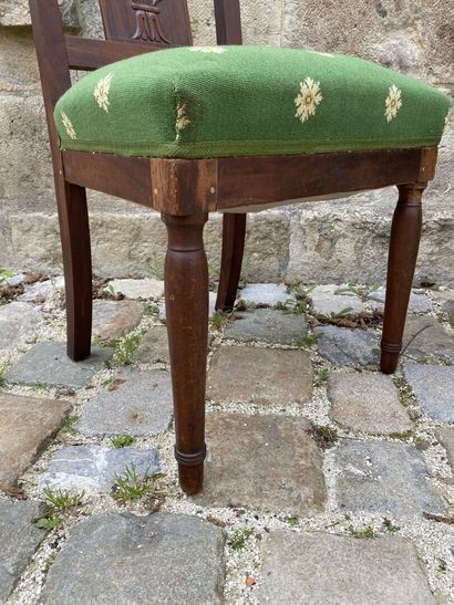 Paire de chaises en acajou et placage d'acajou,...