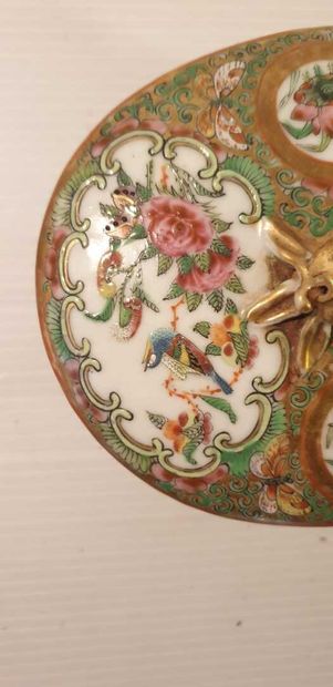 CHINA, 19th century

Canton porcelain butter...